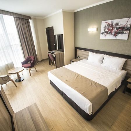 The Corner Hotel Sincan ภายนอก รูปภาพ