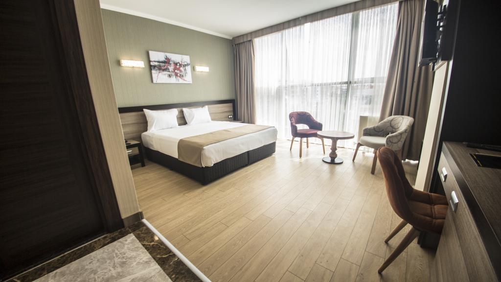 The Corner Hotel Sincan ภายนอก รูปภาพ