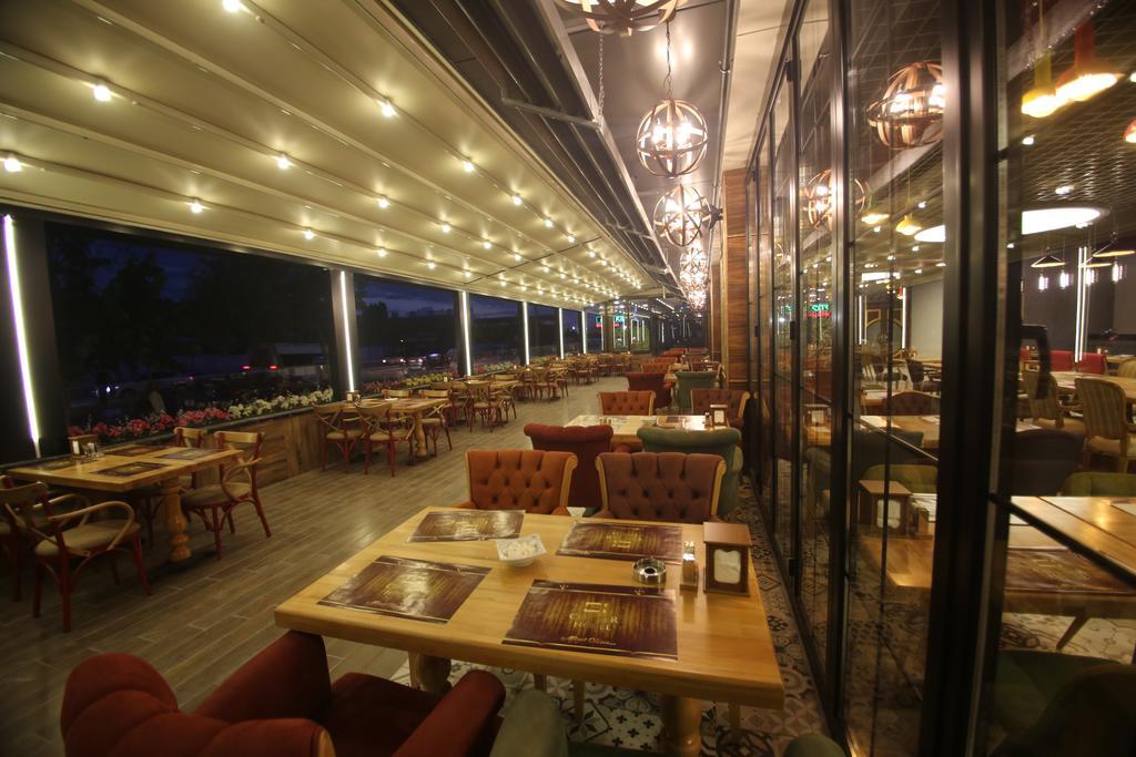 The Corner Hotel Sincan ภายนอก รูปภาพ