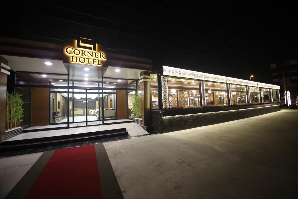 The Corner Hotel Sincan ภายนอก รูปภาพ