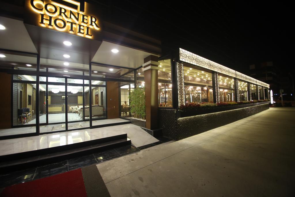 The Corner Hotel Sincan ภายนอก รูปภาพ