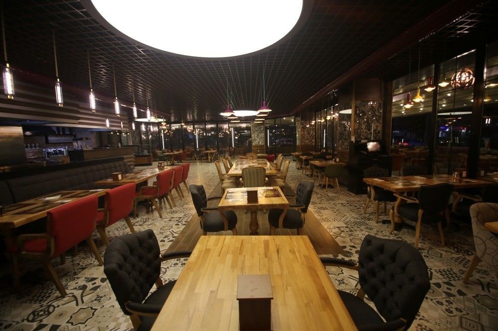 The Corner Hotel Sincan ภายนอก รูปภาพ