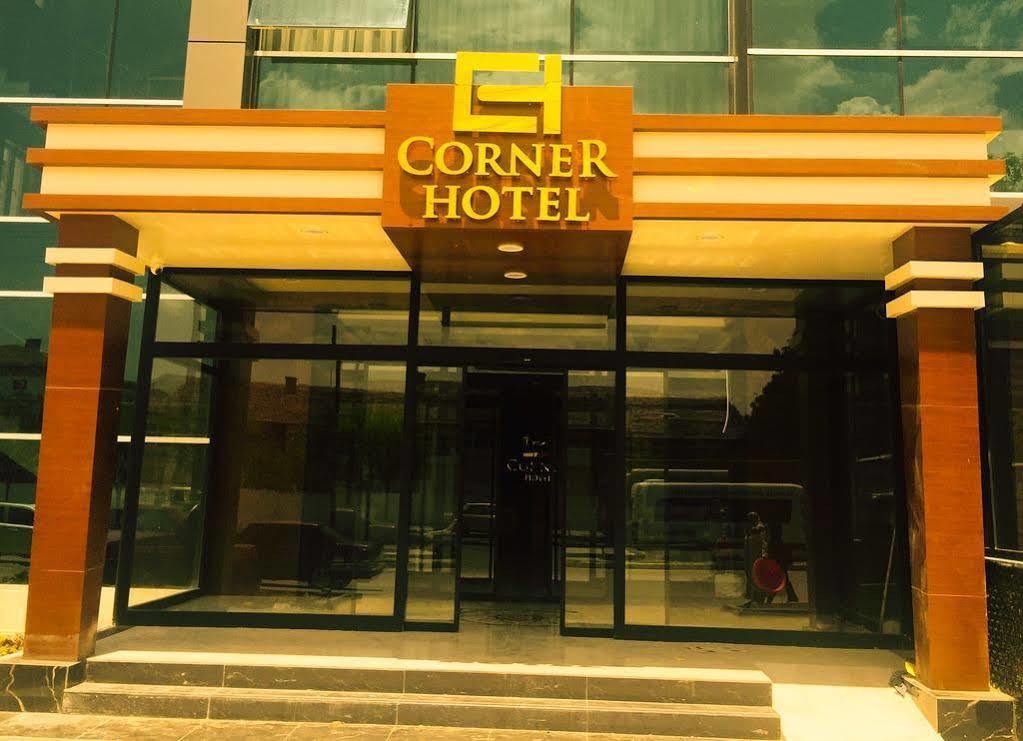 The Corner Hotel Sincan ภายนอก รูปภาพ